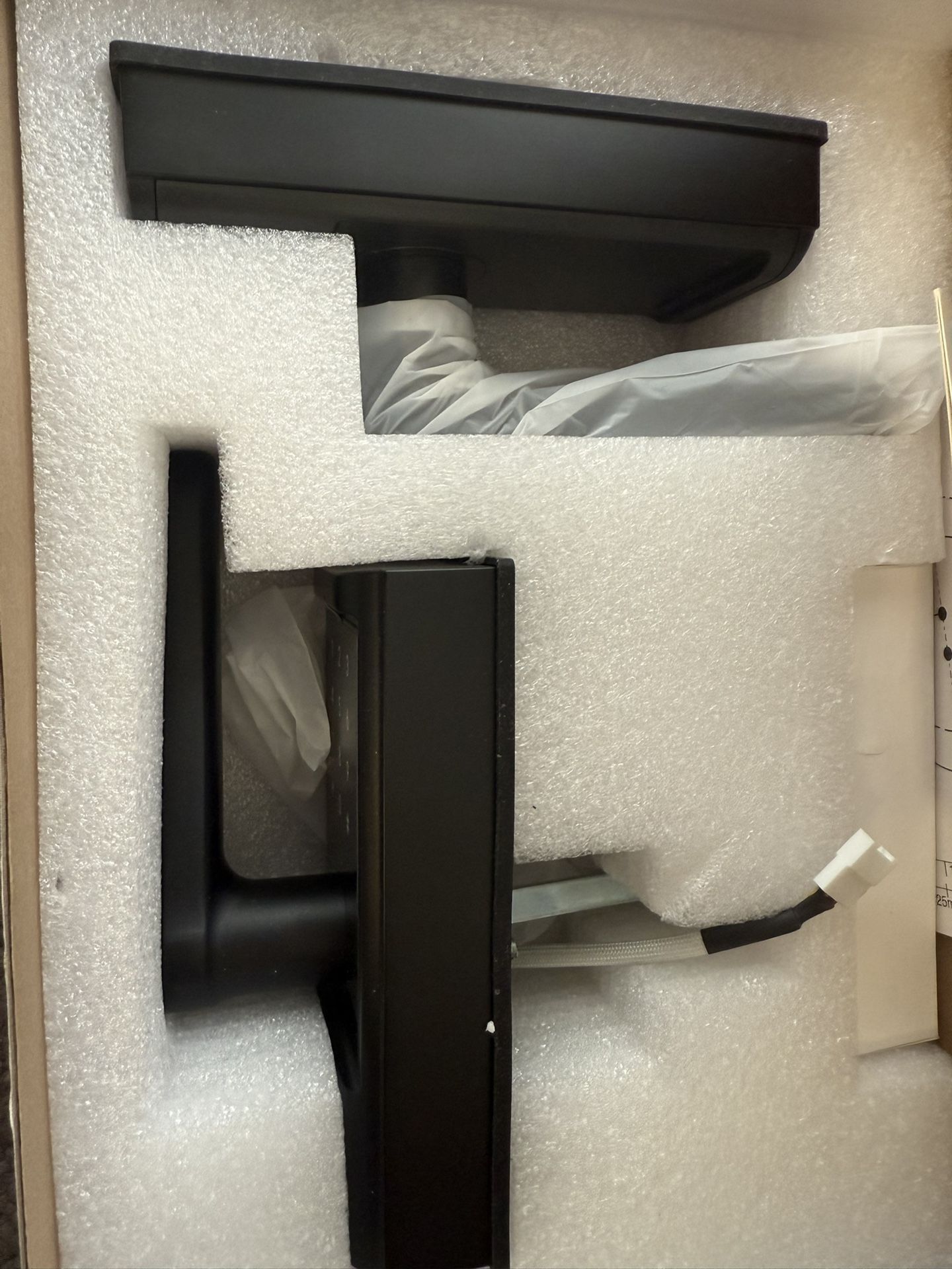 Smart lock with finger print &lever