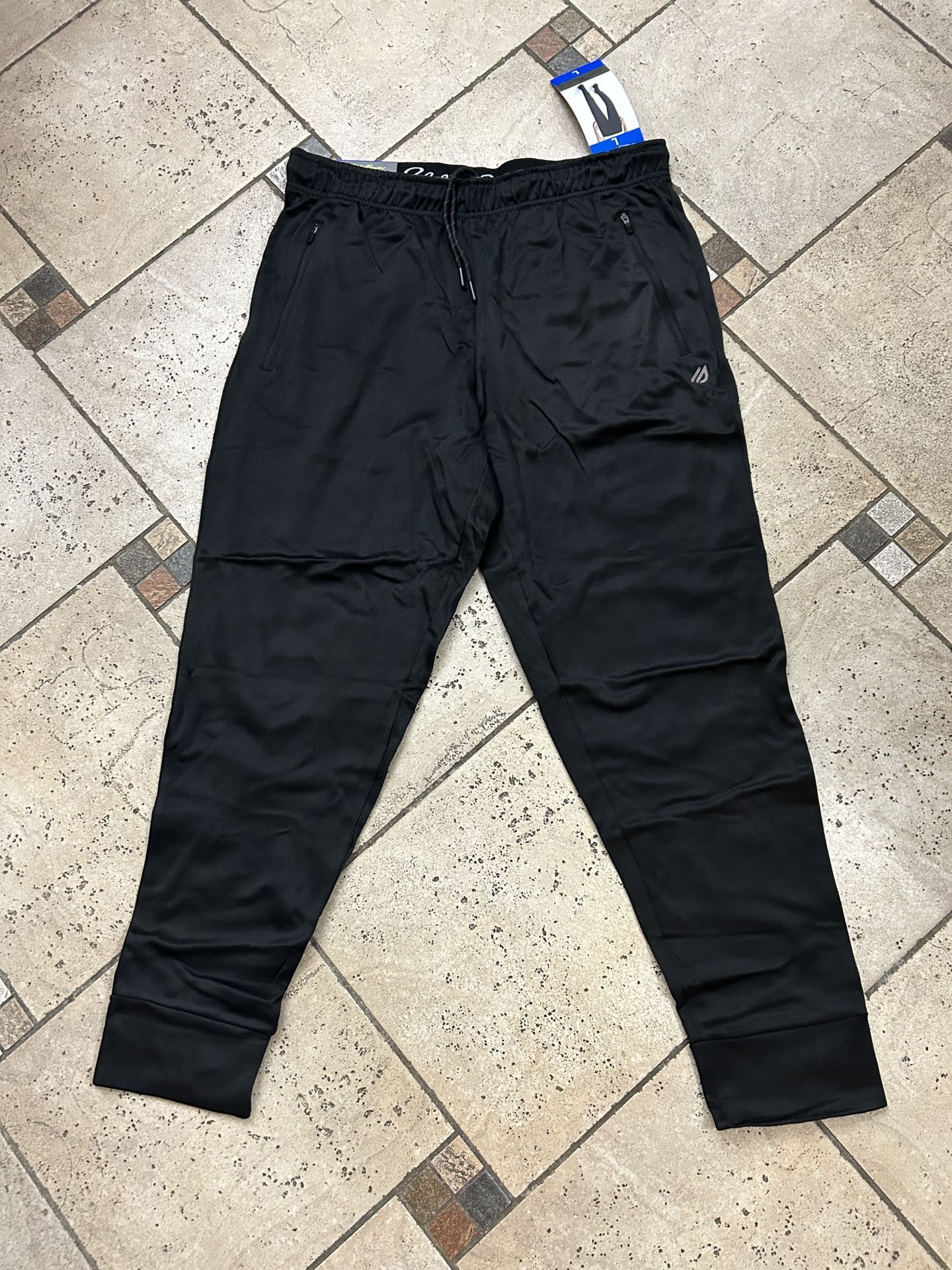NWT Eddie Bauer Men’s Performance Jogger Black Size L
