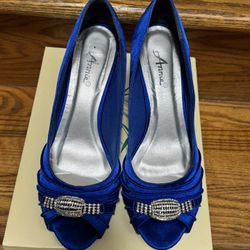 Annie  Shoes Size 11 Royal Blue Satin For Sale 