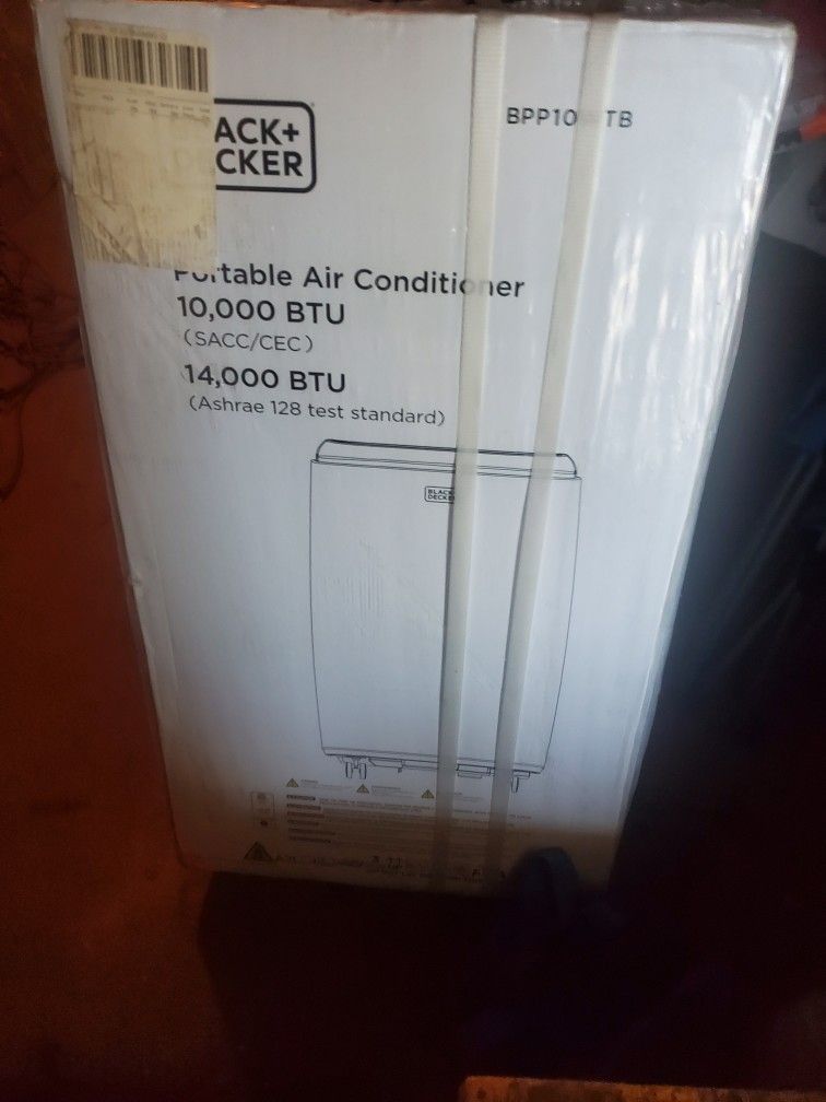 New BLACK &DECKER 14000BTU  PORTABLE  AC