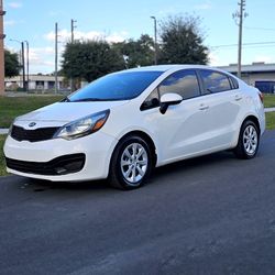 2015 KIA Rio 
