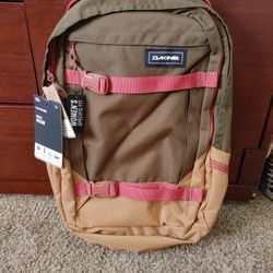 Dakine Women's Mission 25L Dark Olive/Camel