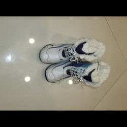 Snow Boots