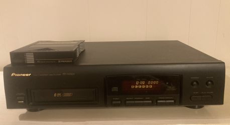 Pioneer PD-M426 CD Player + Two 6 Disc Cartidges