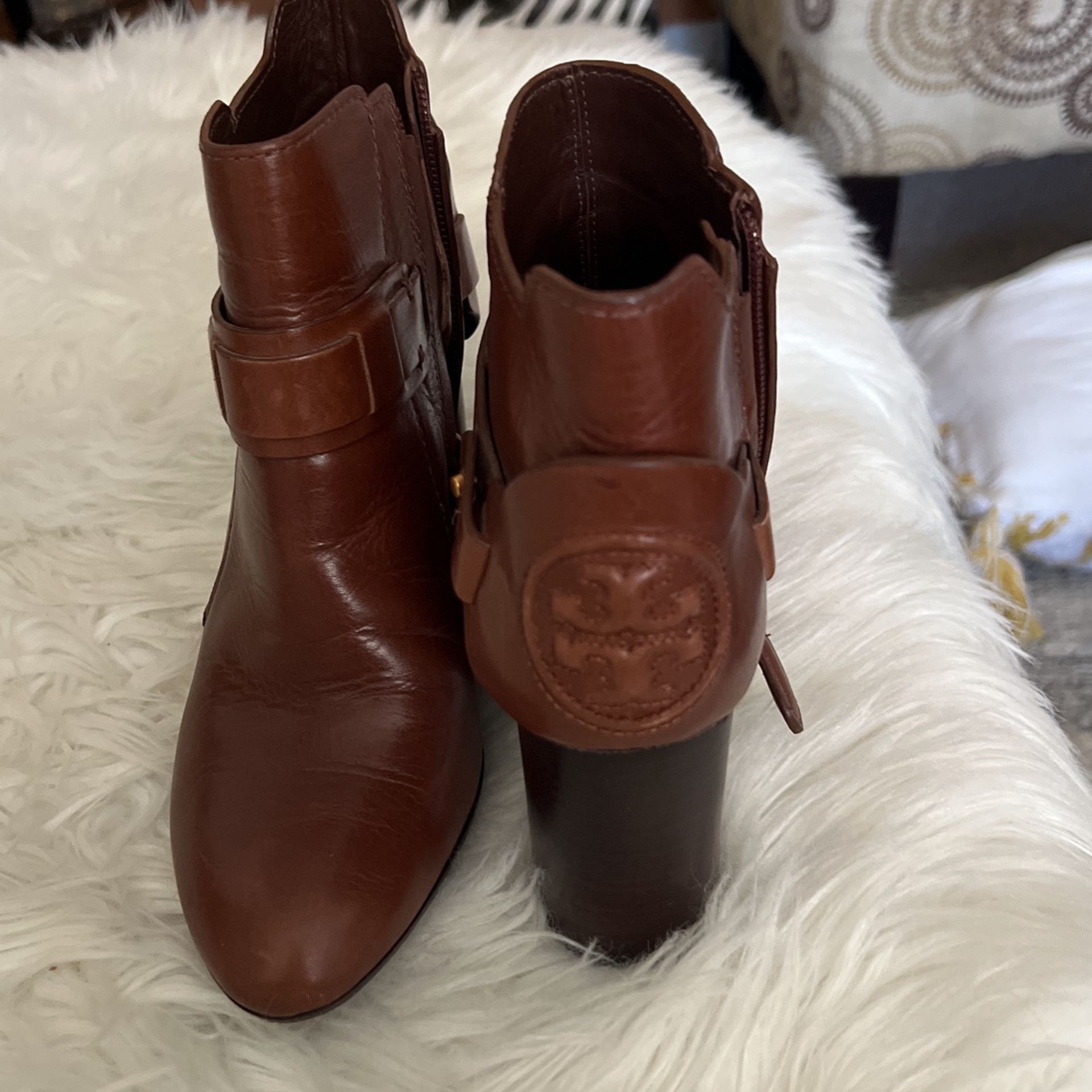 Tory Burch  Boots 
