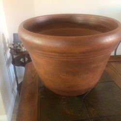 Terracotta Medium Size Pot 