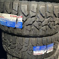 LT 35/1250/22 Mud Terrain Set Of Tires 