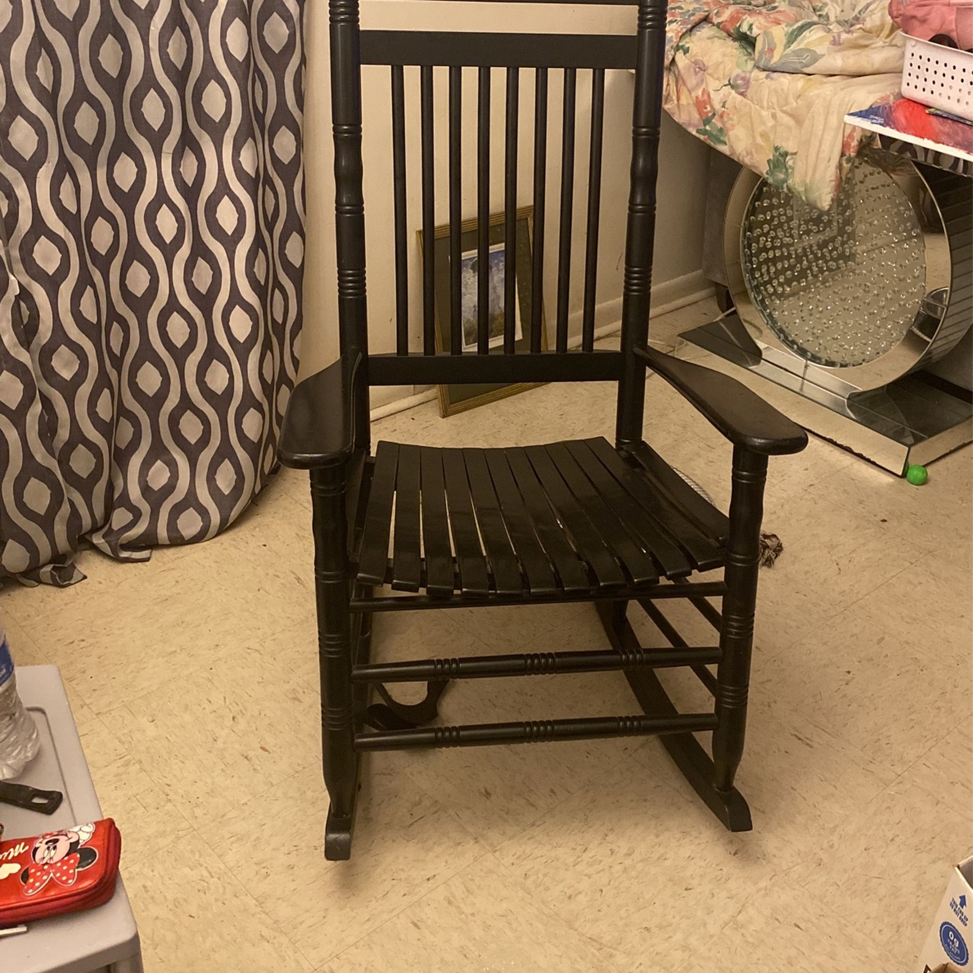 Black Cracker Barrel Rocker Great Condition/ Authentic