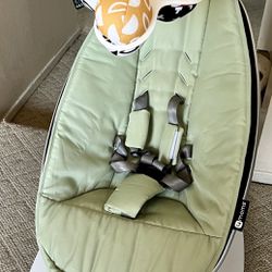 4moms mamaRoo Multi-motion Baby Swing With Smart Connectivity