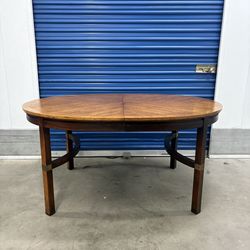 Solid wood Dining table with 2 20 inch leafs