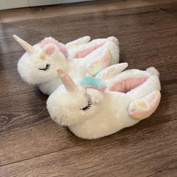 Girls Unicorn solf slippers