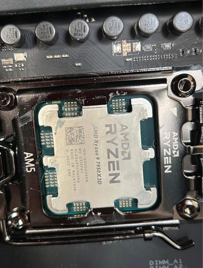 RTX 4090 AMD 7950x3D, DDR5 128Gb 5600 MT/s Gaming Computer 