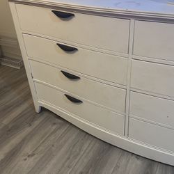 White 8 Drawer Dresser 