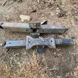 RV trailer jacks 