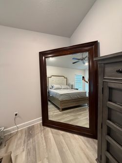 Floor mirror