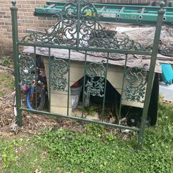 Iron Head Board For A Queen Size Bed For Sale 