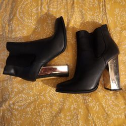 Like New Black Boots With Gold Chunky Heel Size 6