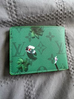 WHITE AND GREEN WALLETS