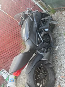 2011 Ducati mldaviel carbon