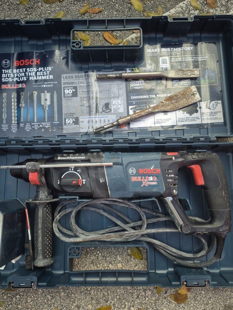 Bosh hammer drill and chippy hammer