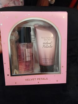 Victoria's secret velvet petals gift set