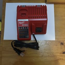 Milwaukee M18 & M12 Charger model (48-59-1812)