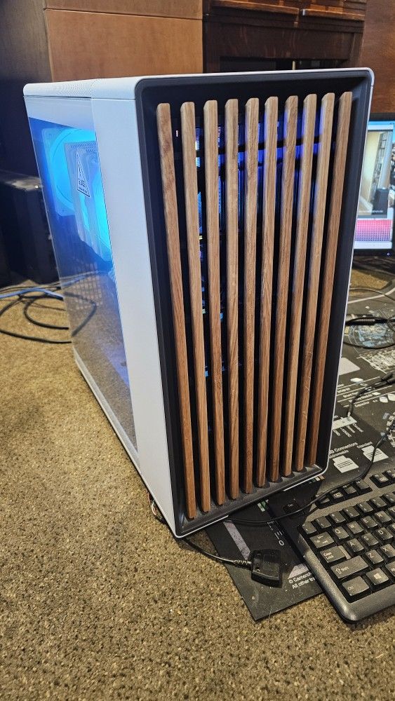 *NEW* AMD Ryzen 7 7800X3D Gaming PC w/ RTX 5070 Ti + 32GB DDR5 RAM + 1TB Gen4x4 NVMe SSD