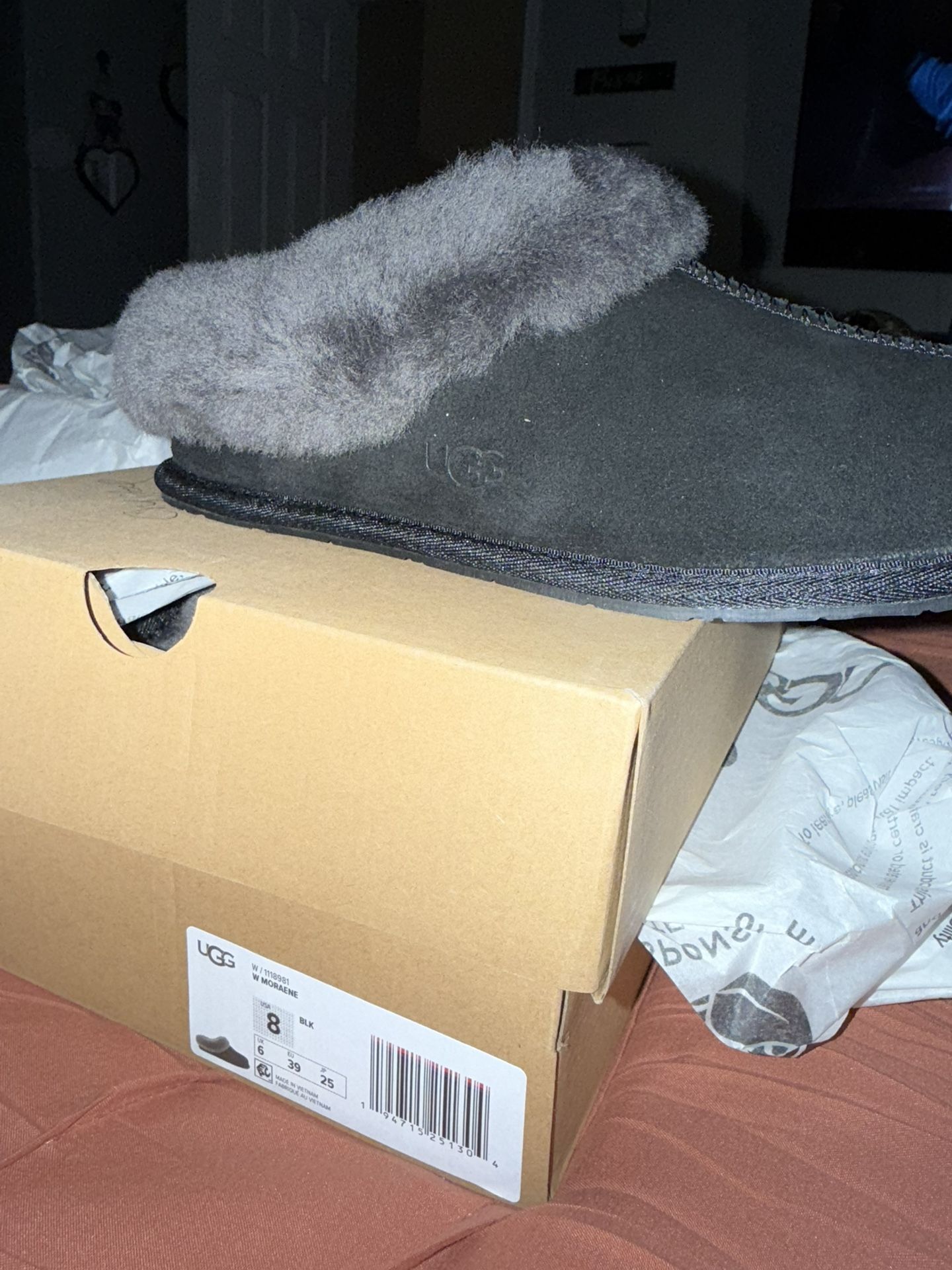 Uggs Slippers 