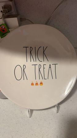 Rae Dunn Halloween Plate