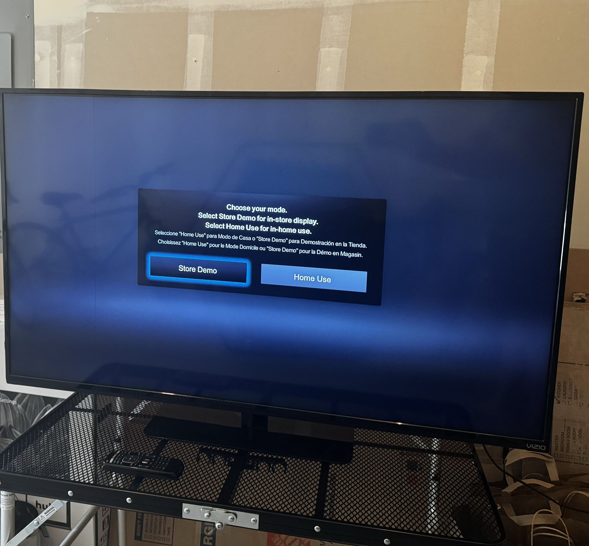 VIZIO E500I-B1 50" 1080p 120Hz Full-Array LED Smart HDTV
