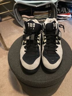Vintage throwback Nike 180