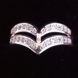 Sterling Silver Ring With Zircons. Size 9 3/4