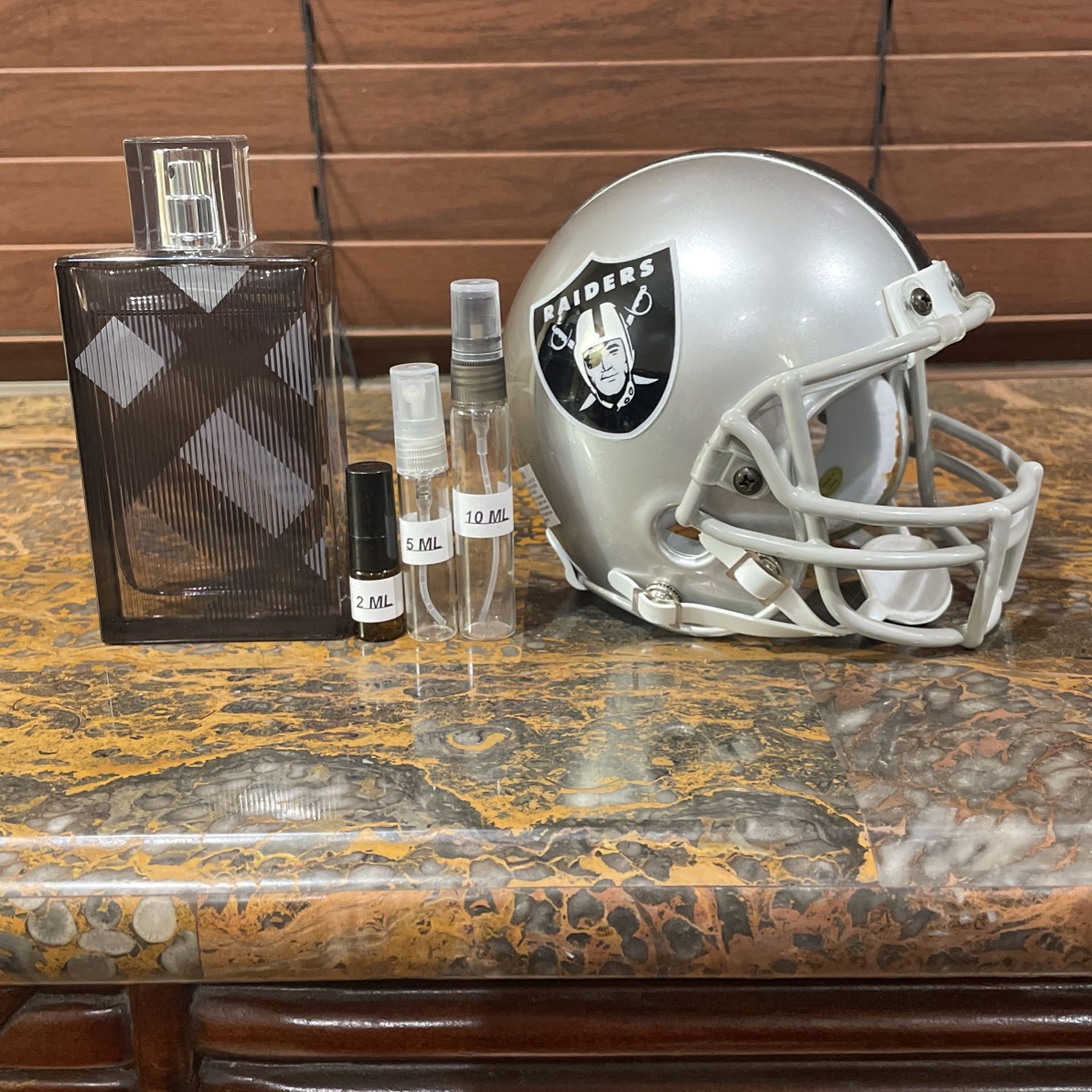Men’s cologne travel size sprayer