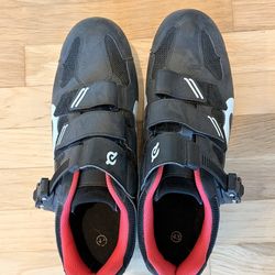 Peloton size 43 shoes