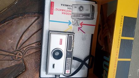 1965 Kodak 104 Instamatic Camera