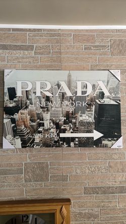 Prada decor art