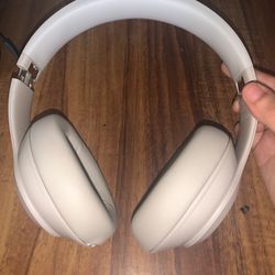 Beats Studio Pros (Sandstone Color)