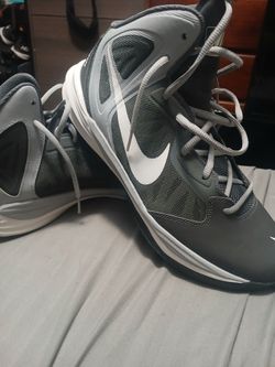 Tennis Shoes