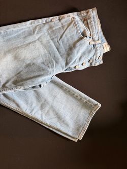 Aritzia Denim Forum Arlo High Rise Straight Jeans – Size 30 – Light Wash