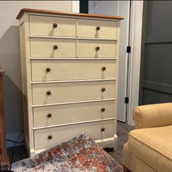 Cream Dresser With 6 Dovetail Drawers 