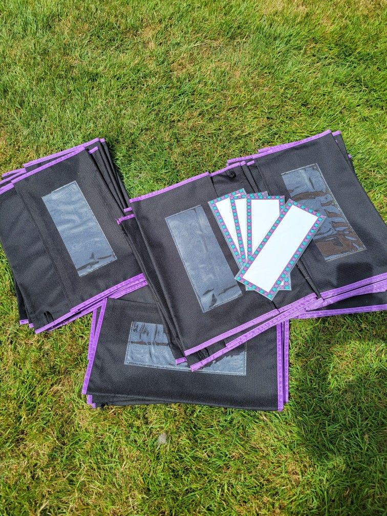 24 Student Seat Pockets And Name Cards