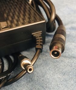 SPIN Scooter charger 42 Volt 2 Amp, if its 42 Volt i have plug 4 U