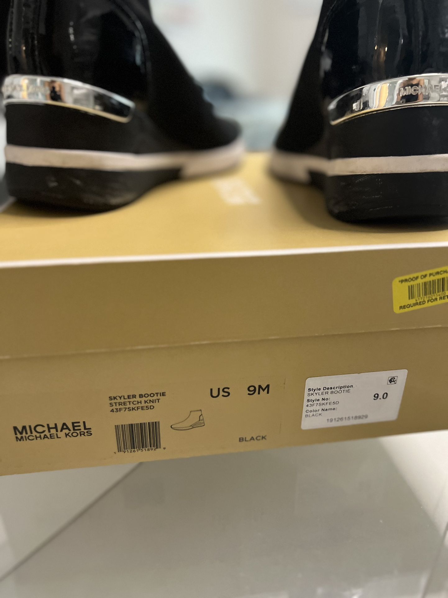 Micheal Kors Stretch Knit Bootie 9M Black- Negotiable or OBO
