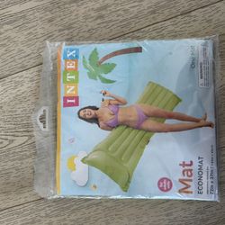 Summer Pool Ítems 