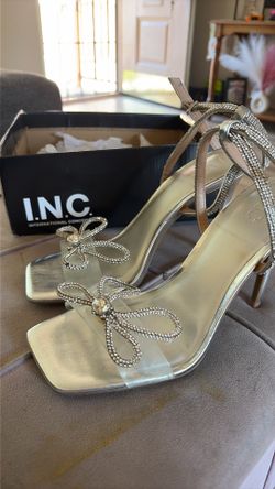 I N C shoes