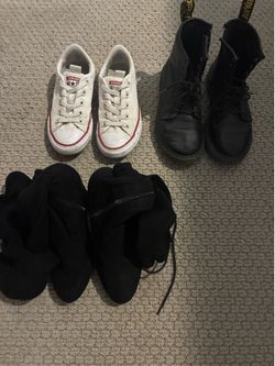 Kids shoes / women’s boots