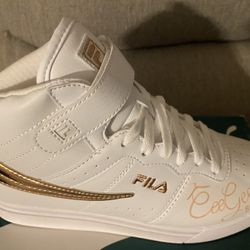 New Fila Kids Size 6