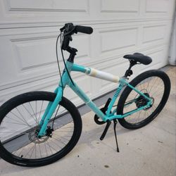 Specialized Roll 2.0 Size Medium Wheels 27.5 Speeds Multiple Disc Brakes Brand New 