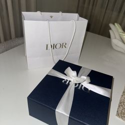 Empy Dior box and bag