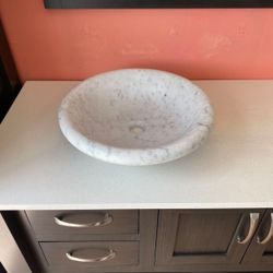 Botticelli 17” Carrara Marble Vessel